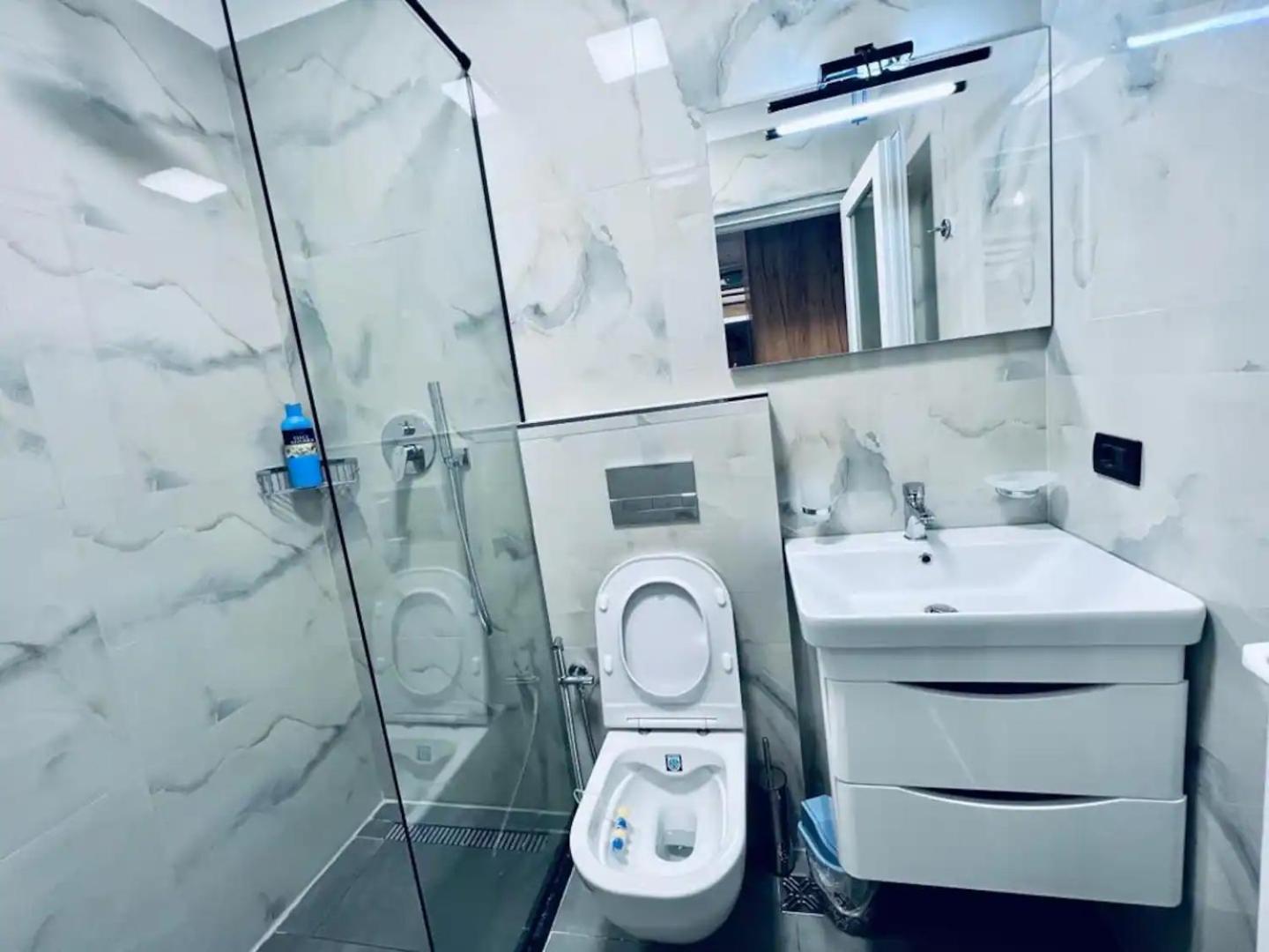 Comfy Studio In City Center Tirana Esterno foto