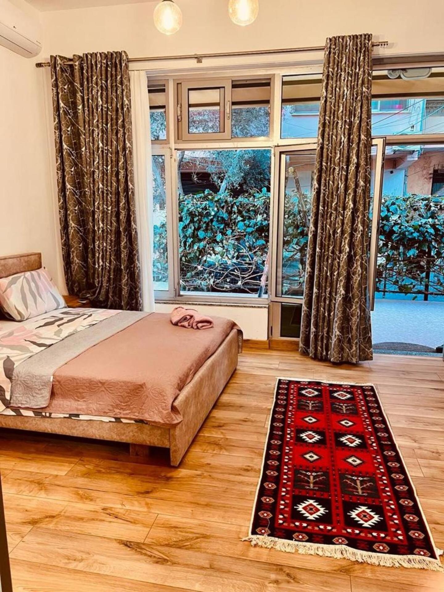 Comfy Studio In City Center Tirana Esterno foto